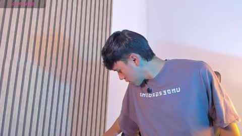 Snapshot of angel_esteban_fx chatting on May 1, 2026, 8:13 pm ngel Esteban online show from May 1, 2026, 8:13 pm