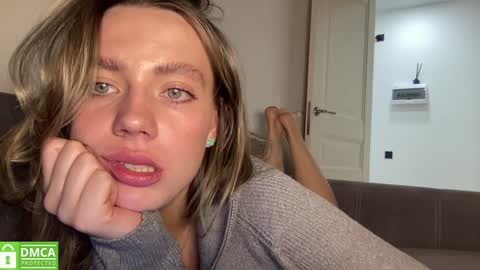 Snapshot of angel_from_sky chatting on January 13, 2025, 1:17 pm Greetings Jess online show from January 13, 2025, 1:17 pm