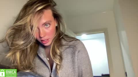 Snapshot of angel_from_sky chatting on February 9, 2025, 1:46 pm Greetings Jess online show from February 9, 2025, 1:46 pm