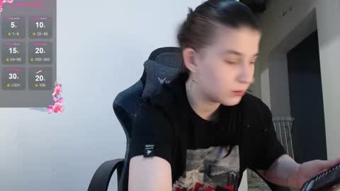 Snapshot of angel_gelya chatting on March 18, 2026, 3:59 pm Angel online show from March 18, 2026, 3:59 pm