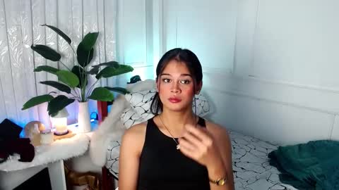 angela online show from January 30, 2025, 7:26 pm