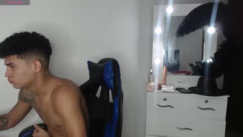 Snapshot of angel_latinguy chatting on October 13, 2025, 7:14 pm Angel online show from October 13, 2025, 7:14 pm