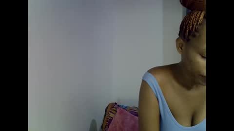 angel_mia5 online show from March 31, 2026, 8:20 pm