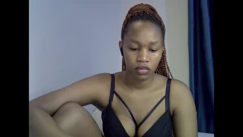 angel_mia5 online show from April 18, 2026, 4:16 am