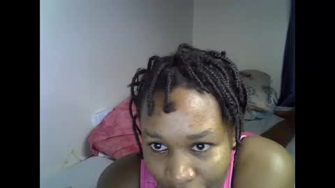 angel_mia5 online show from May 22, 2026, 4:12 pm