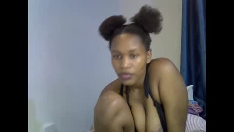 angel_mia5 online show from May 27, 2026, 1:57 am