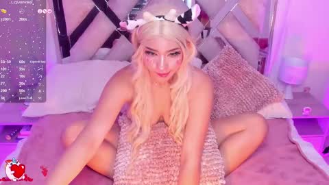 Snapshot of angel_rouse_1 chatting on March 4, 2025, 5:53 am Angel online show from March 4, 2025, 5:53 am