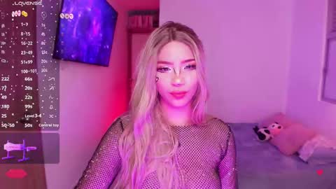 Snapshot of angel_rouse_1 chatting on October 1, 2025, 11:55 pm Angel online show from October 1, 2025, 11:55 pm
