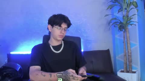 angel_scott2 online show from February 24, 2026, 11:41 am