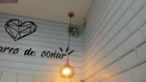 Angel  online show from November 26, 2025, 7:26 pm