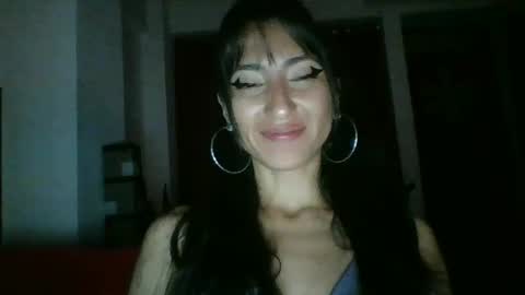 Snapshot of angela_mis chatting on January 21, 2025, 8:08 am Angela online show from January 21, 2025, 8:08 am