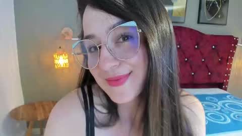 angela_nix online show from February 12, 2026, 7:53 pm