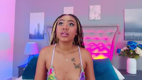 Angela Roberts online show from November 6, 2025, 4:24 am