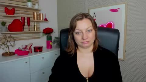 Angela online show from April 1, 2026, 5:30 am