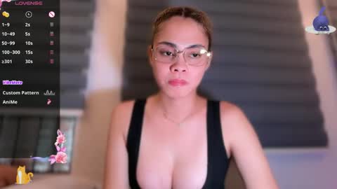 Snapshot of angelabigcock10 chatting on October 17, 2025, 7:38 pm Jamie online show from October 17, 2025, 7:38 pm