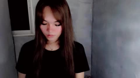 Snapshot of angelacharming_ chatting on October 26, 2025, 12:55 pm angela online show from October 26, 2025, 12:55 pm