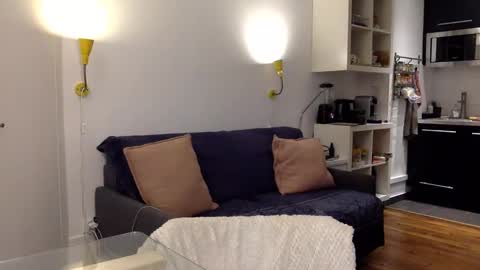 Angela online show from January 22, 2025, 11:53 pm