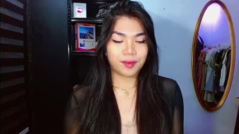 Angela online show from January 6, 2025, 10:05 pm