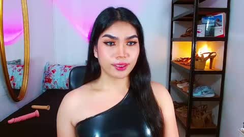 Angela online show from March 2, 2025, 10:14 am