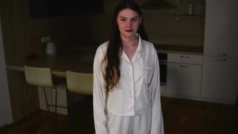 Snapshot of angelalantaff chatting on December 1, 2025, 5:12 am Olivia online show from December 1, 2025, 5:12 am