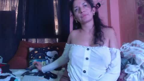 Snapshot of angelamaturevip chatting on April 21, 2026, 1:39 pm Angela online show from April 21, 2026, 1:39 pm
