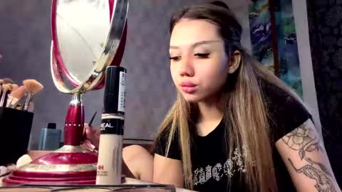 Snapshot of angelaribero chatting on May 10, 2026, 1:05 pm Angel online show from May 10, 2026, 1:05 pm