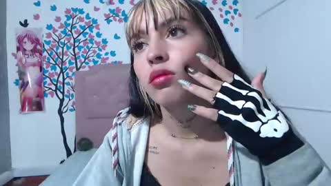 Snapshot of angelaturizo_ chatting on March 4, 2025, 2:38 am angelaturizo_ online show from March 4, 2025, 2:38 am