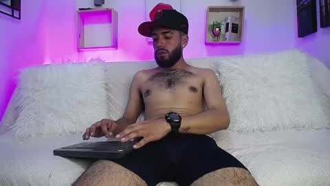 Snapshot of angelbacker chatting on December 6, 2024, 4:25 am Angel online show from December 6, 2024, 4:25 am