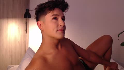 Angel online show from December 7, 2024, 9:22 pm