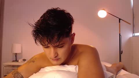 Angel online show from December 13, 2025, 7:53 pm