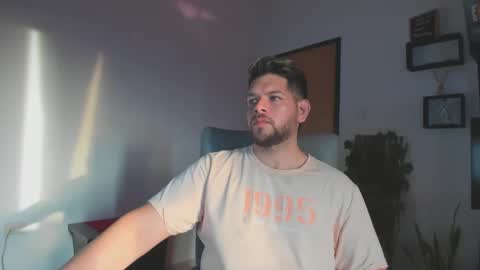 angel online show from October 7, 2025, 10:07 pm