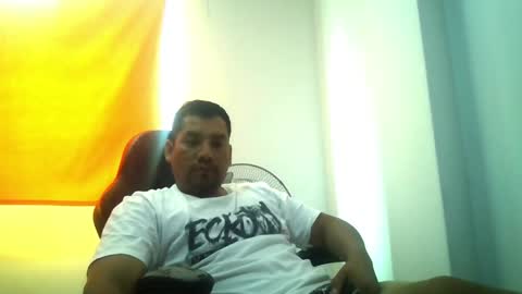 angeldavid90 online show from April 1, 2026, 3:20 pm