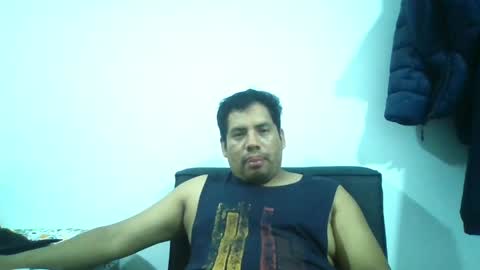 angeldavid90 online show from May 15, 2026, 11:34 pm