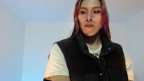 Snapshot of angele_johnson chatting on October 19, 2025, 8:20 pm angele online show from October 19, 2025, 8:20 pm