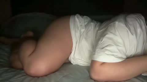 Snapshot of angelharly chatting on November 4, 2025, 9:19 am AngelHarly online show from November 4, 2025, 9:19 am