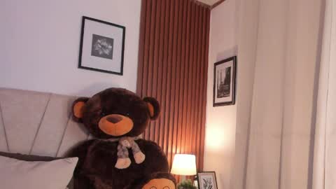 Carolina online show from April 9, 2026, 1:49 am