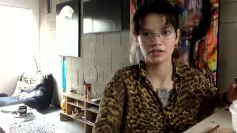 angelia01m online show from April 2, 2026, 9:23 pm