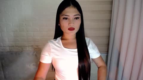 Snapshot of angelic_girlxx chatting on February 6, 2025, 7:45 am Angie online show from February 6, 2025, 7:45 am