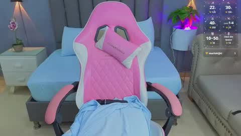 A N G E L I C A online show from November 7, 2025, 12:16 pm