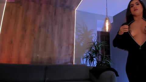  Angelica Vega  online show from October 16, 2025, 8:43 pm