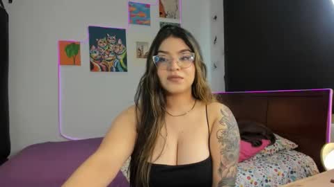 Snapshot of angelina_71 chatting on October 28, 2025, 3:58 pm Angelina online show from October 28, 2025, 3:58 pm