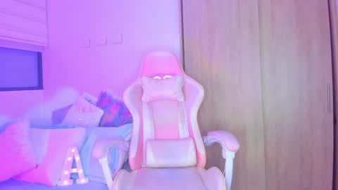 Snapshot of angelina_lodge chatting on February 17, 2025, 2:20 am ANGELINA INDEPENDENT MODEL online show from February 17, 2025, 2:20 am