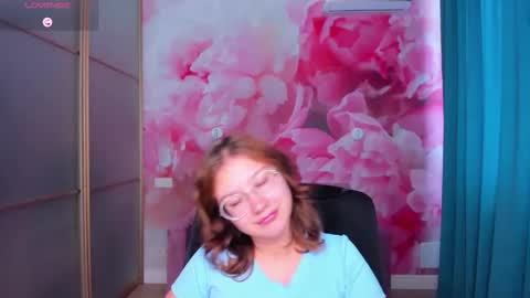 AngelinaLow online show from October 23, 2025, 11:31 am