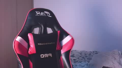 Snapshot of angelinhaa chatting on January 19, 2026, 4:49 am Angelinhaa online show from January 19, 2026, 4:49 am