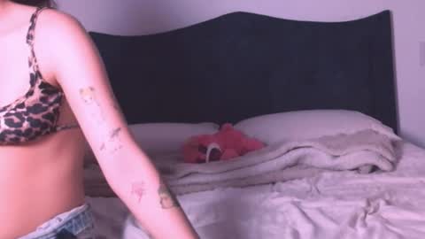 Snapshot of angelinhaa chatting on February 27, 2026, 3:28 am Angelinhaa online show from February 27, 2026, 3:28 am