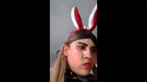 angelita827652 online show from April 17, 2026, 10:13 pm