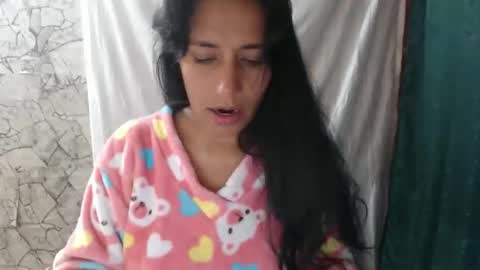 angela online show from November 30, 2025, 2:26 am