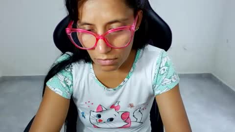 Snapshot of angelitaa_hot chatting on July 14, 2026, 7:08 pm angela online show from July 14, 2026, 7:08 pm