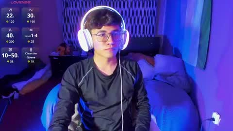 Snapshot of angelito18_twink chatting on June 12, 2026, 6:01 am Angel online show from June 12, 2026, 6:01 am