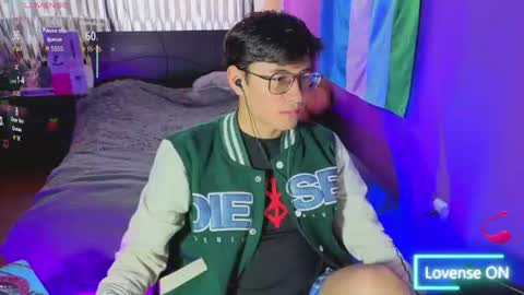 Snapshot of angelito18_twink chatting on July 24, 2026, 3:43 pm Angel online show from July 24, 2026, 3:43 pm